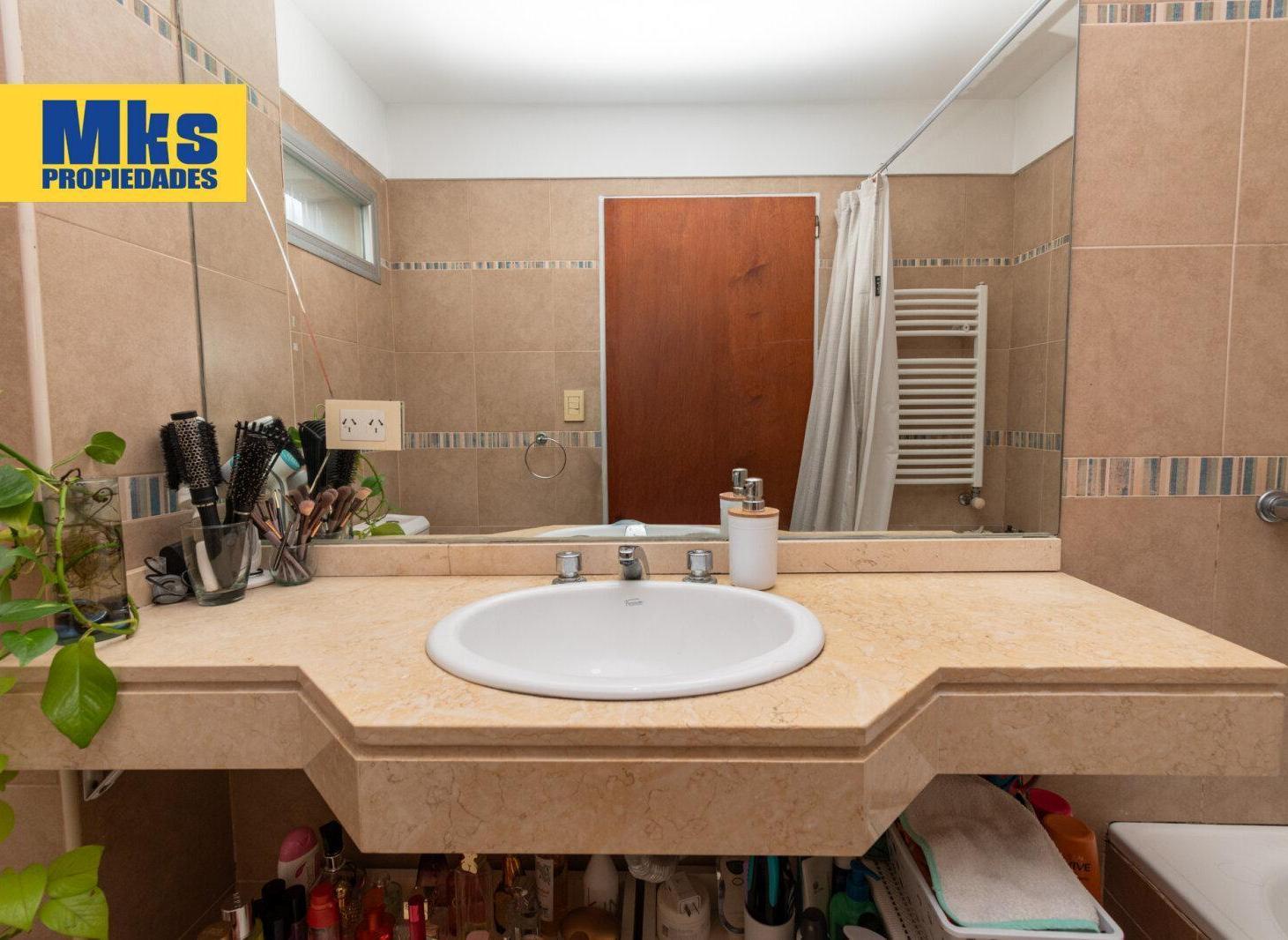 Foto de Olavarria y Montes de Oca. Departamento Moderno en venta 3 ambientes, imagen 1