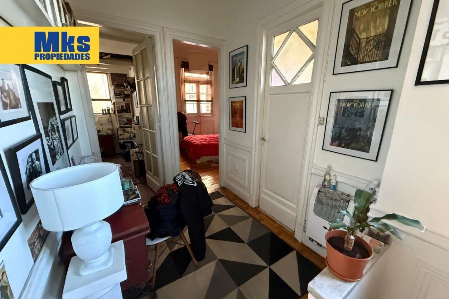 Foto de Venta. 3 ambientes. Av Caseros y Montes de Oca. Luminoso., imagen 3