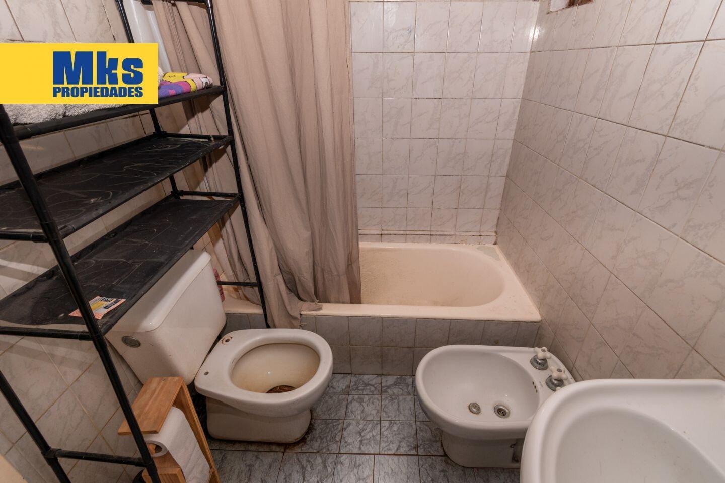 Foto de Casa en venta en Barracas. 3 dormitorios. Quincho y patio para, imagen 2