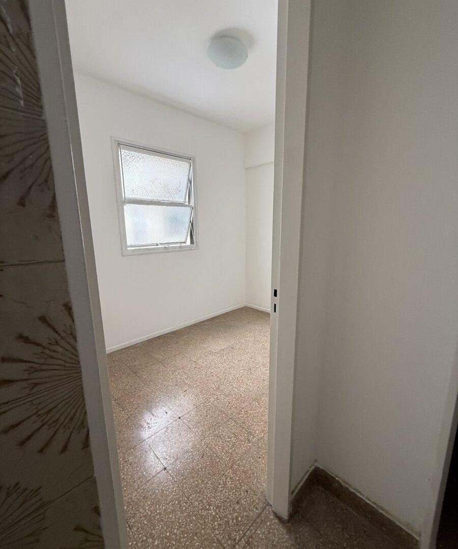 Foto de Departamento 3 ambientes con dependencia Sobre Av Montes de Oca, imagen 4