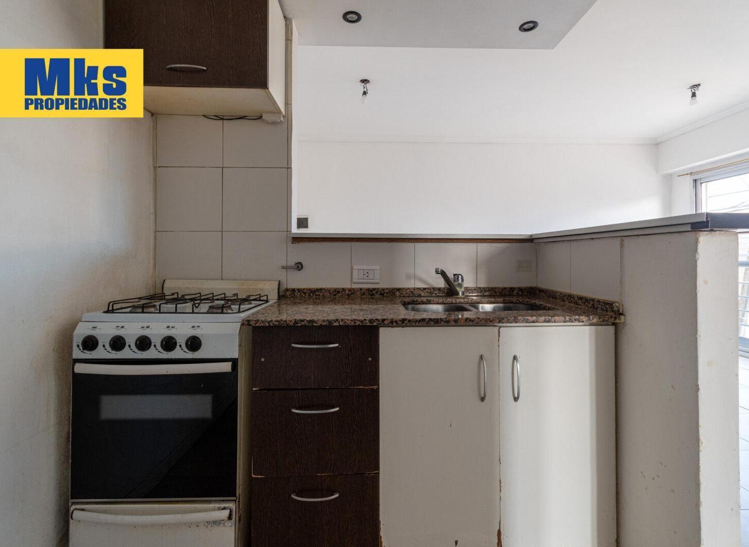Foto de Venta. Departamento 2 ambientes moderno con cochera en Avellaneda., imagen 2