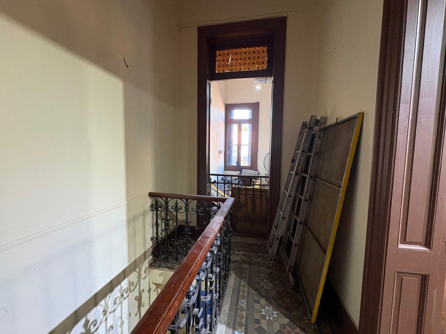 Foto de Local comercial en venta. CAMINITO. Primer piso. Dividido en dos, imagen 1