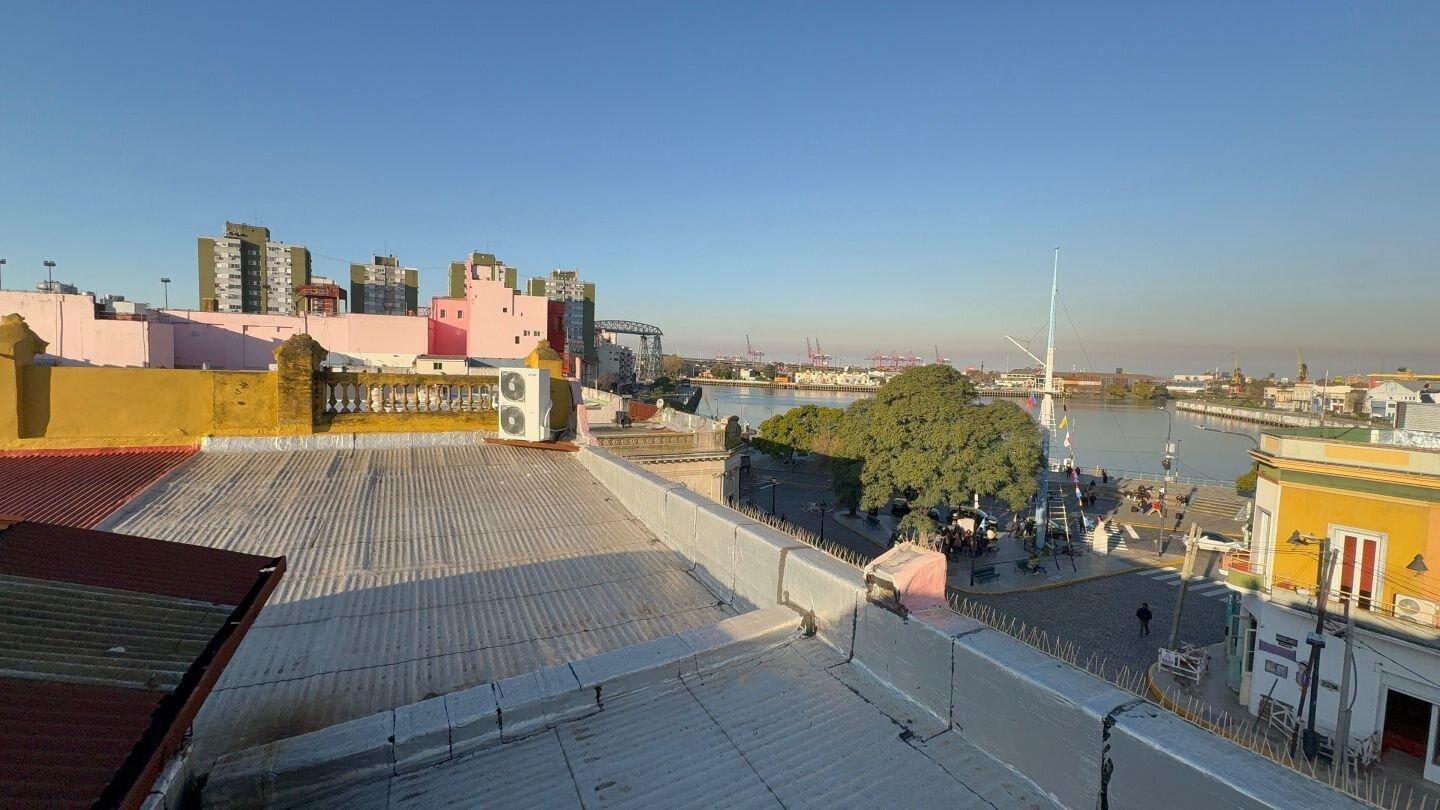 Foto de Local comercial en venta. CAMINITO. Primer piso. Dividido en dos, imagen 3