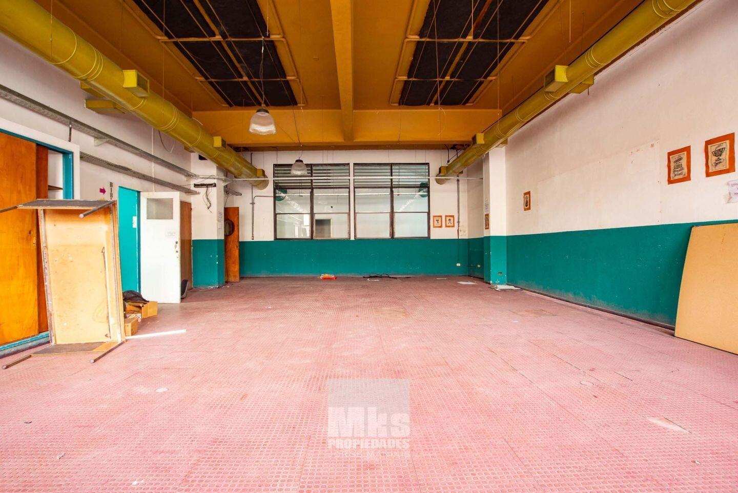 Foto de LOTE EN VENTA 1275M2 AV. MONTES DE OCA 1120 BARRACAS, imagen 5
