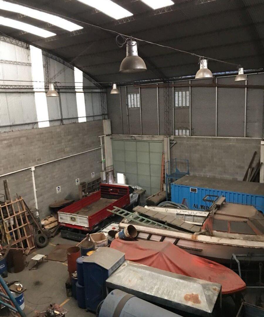Foto de Galpón en venta en La Boca. 400 m2 de Galpón + 200 m2 de oficinas, imagen 3