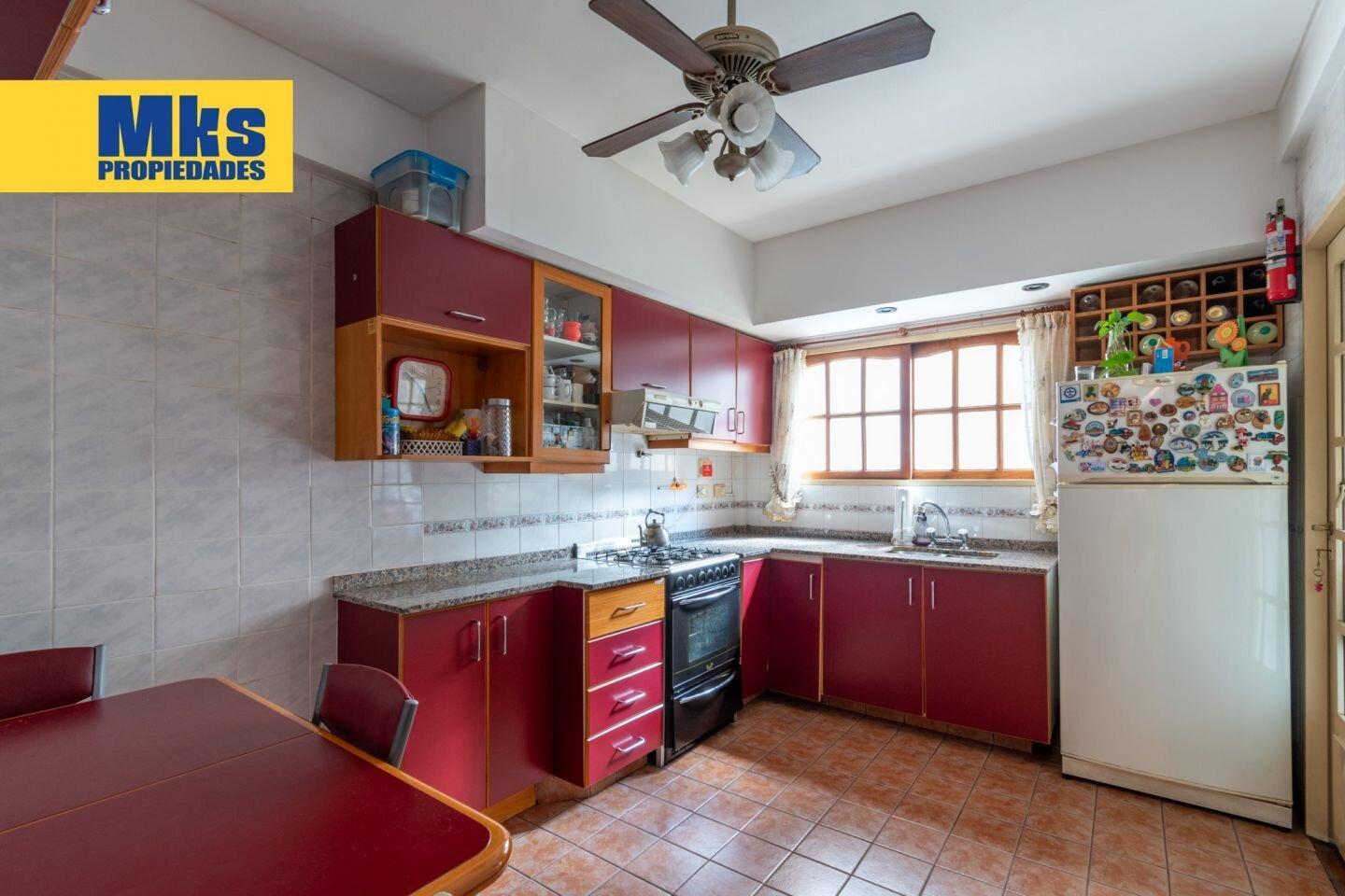 Foto de Venta Triplex. 4 ambientes.Barracas. Patio y cochera., imagen 5