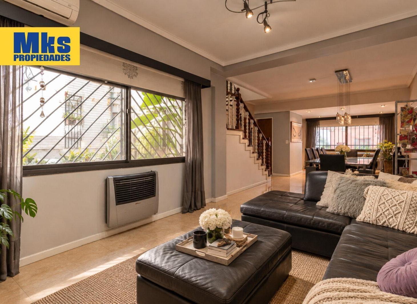 Foto de Excelente casa en venta. 5 ambientes. Patio, terraza c/parrilla y, imagen 2