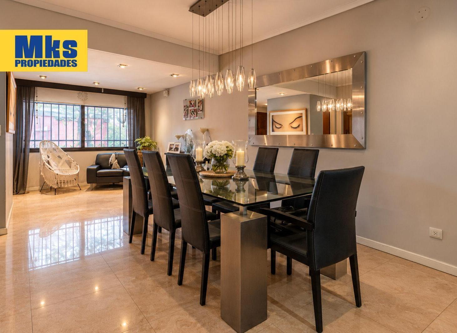 Foto de Excelente casa en venta. 5 ambientes. Patio, terraza c/parrilla y, imagen 1