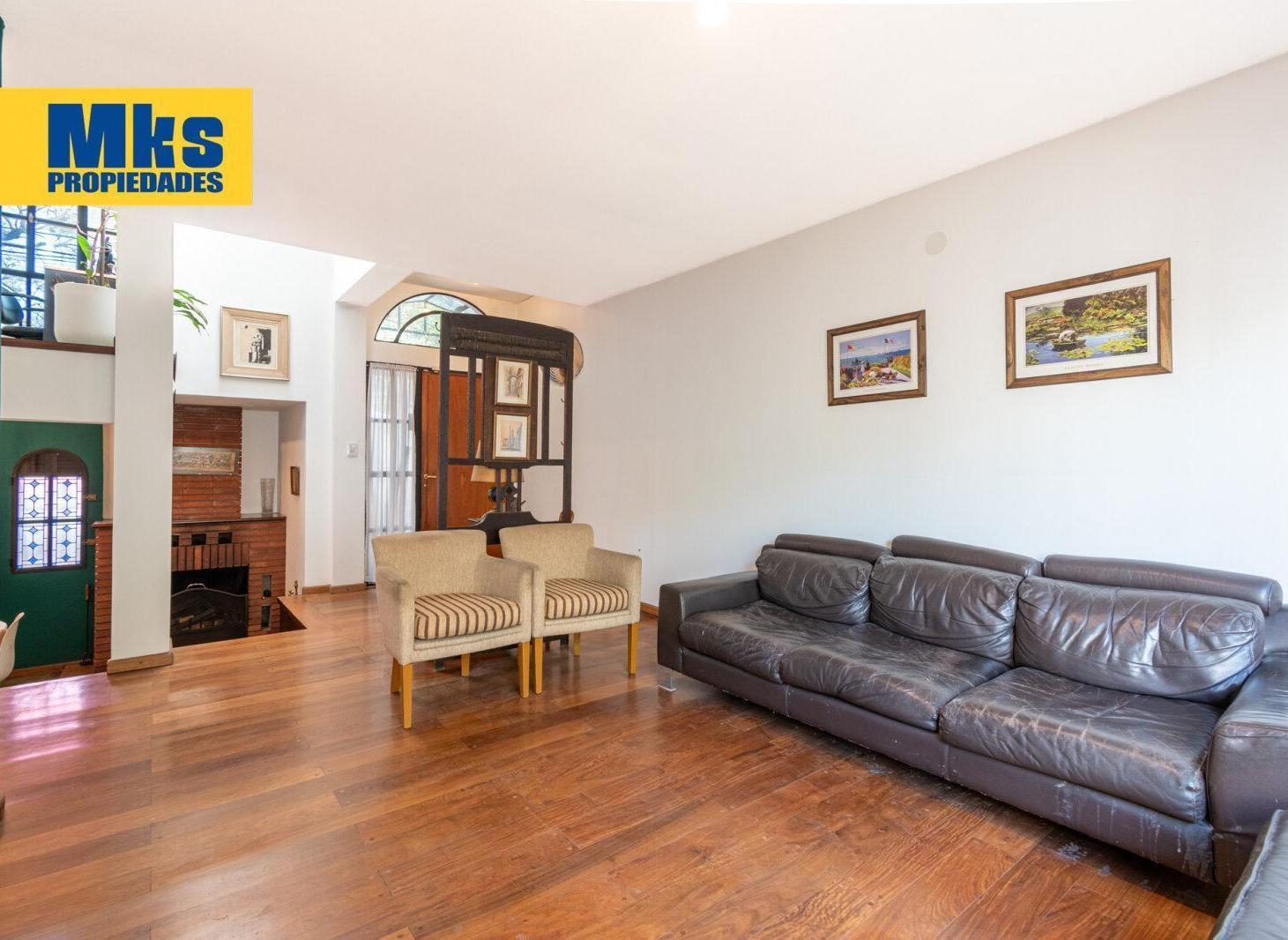 Foto de Excelente casa moderna en venta. Patio, terraza, balcon y quincho, imagen 1