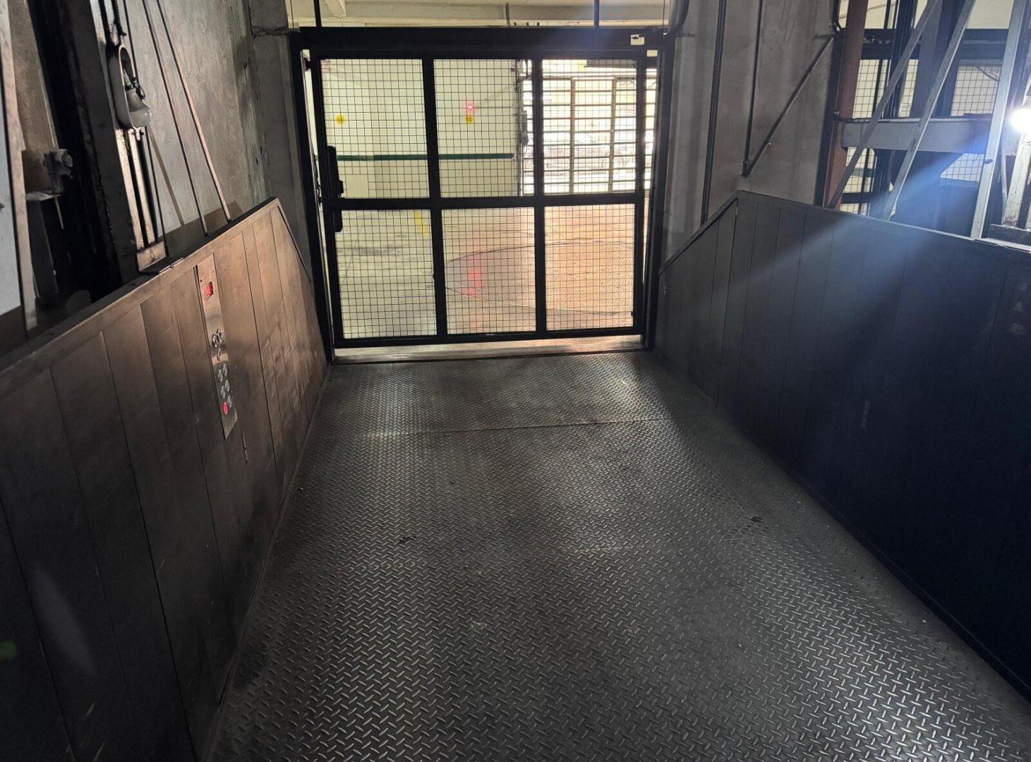 Foto de Cochera en venta en Av. Martin Garcia. Barracas., imagen 4