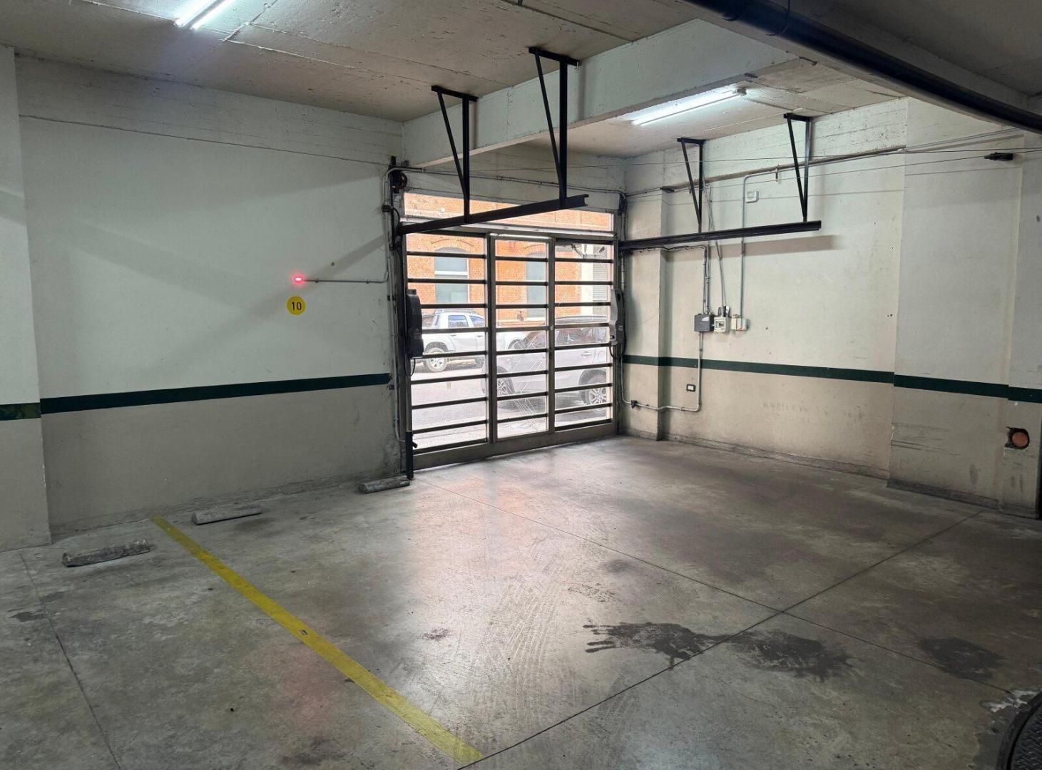 Foto de Cochera en venta en Av. Martin Garcia. Barracas., imagen 2