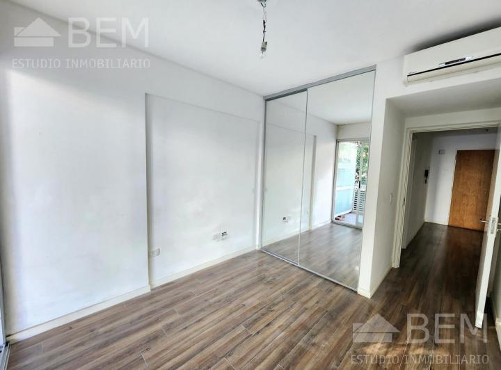 Departamento 2 ambientes con cochera - Villa Urquiza 4