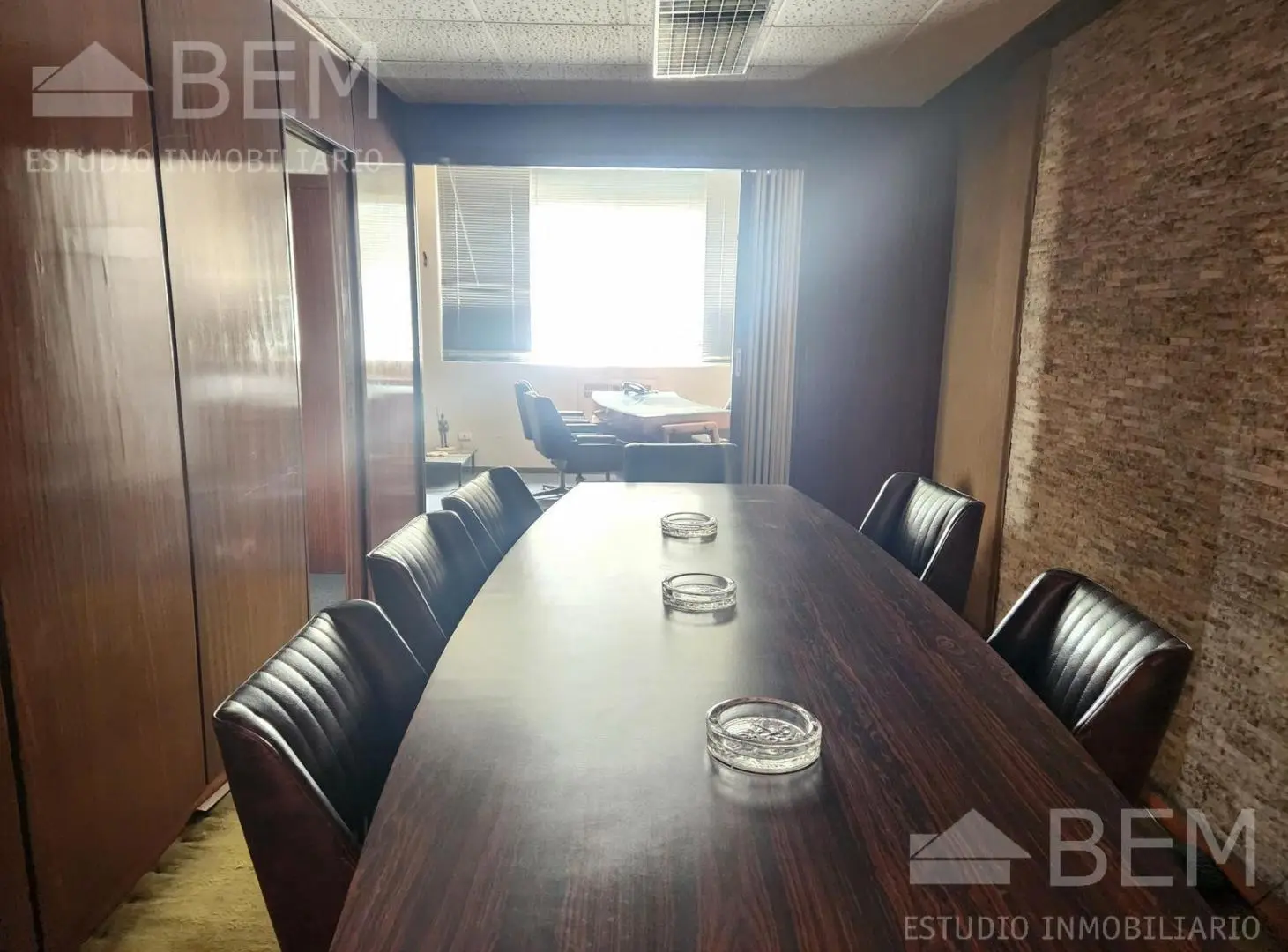 Oficina en Tribunales – 120 m² – Piso Alto al Frente – Muy Luminosa 3