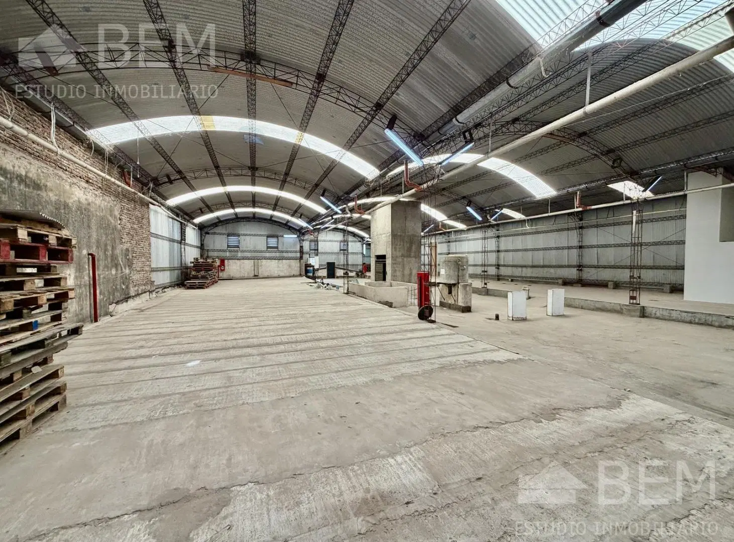 Depósito Logístico 3.300 m² | Acceso Camiones | Montacargas | Cinta Transportadora | La Paternal 5