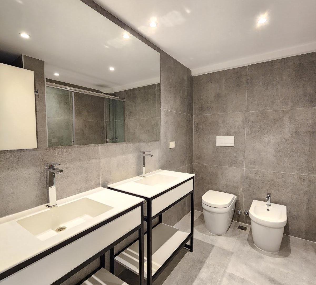 Departamento en Alquiler de 3 Dormitorios , 3 Cocheras, Full Amenities. Torre Bella . Palermo