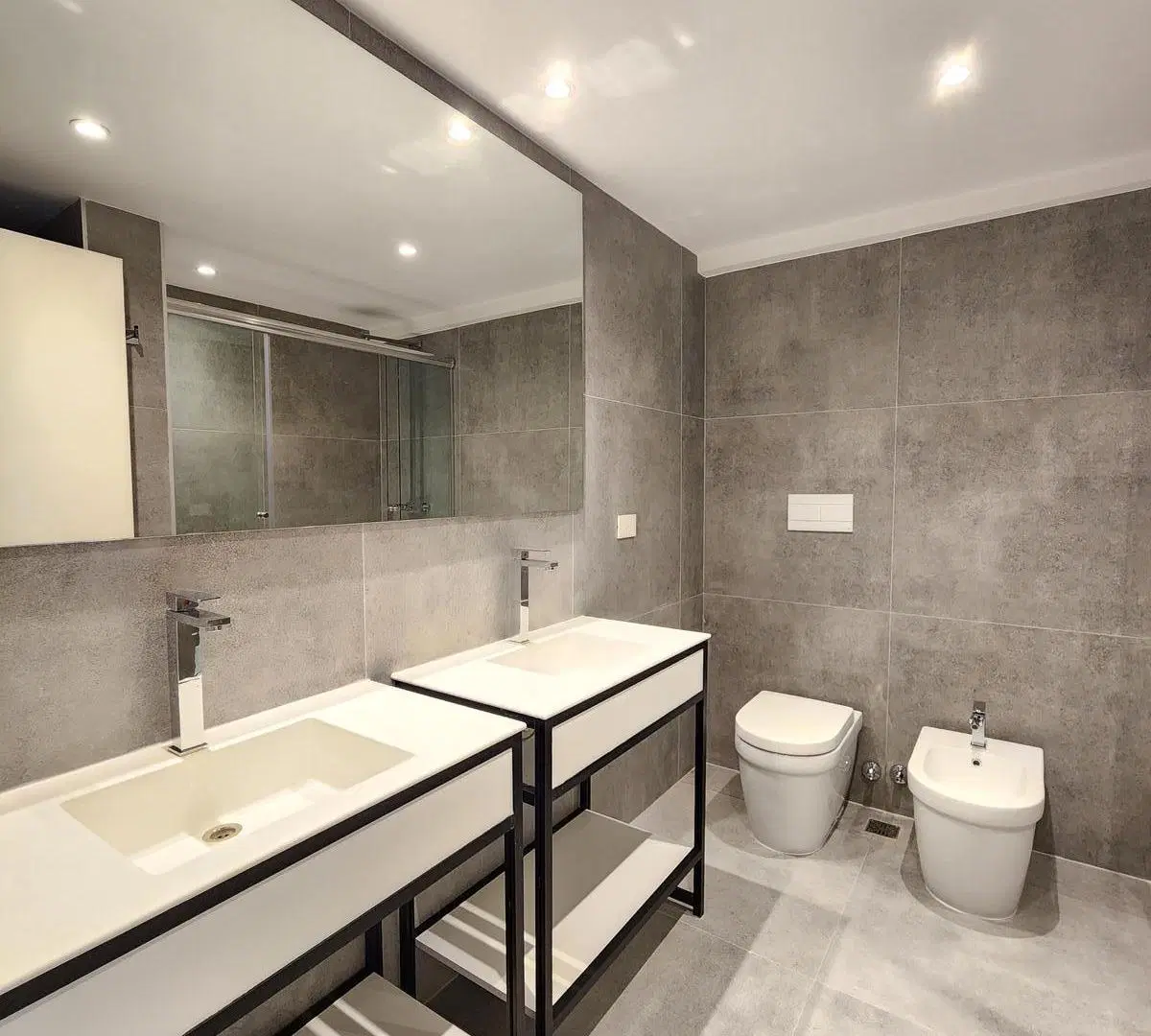 Departamento en Alquiler de 3 Dormitorios , 3 Cocheras, Full Amenities. Torre Bella . Palermo 2