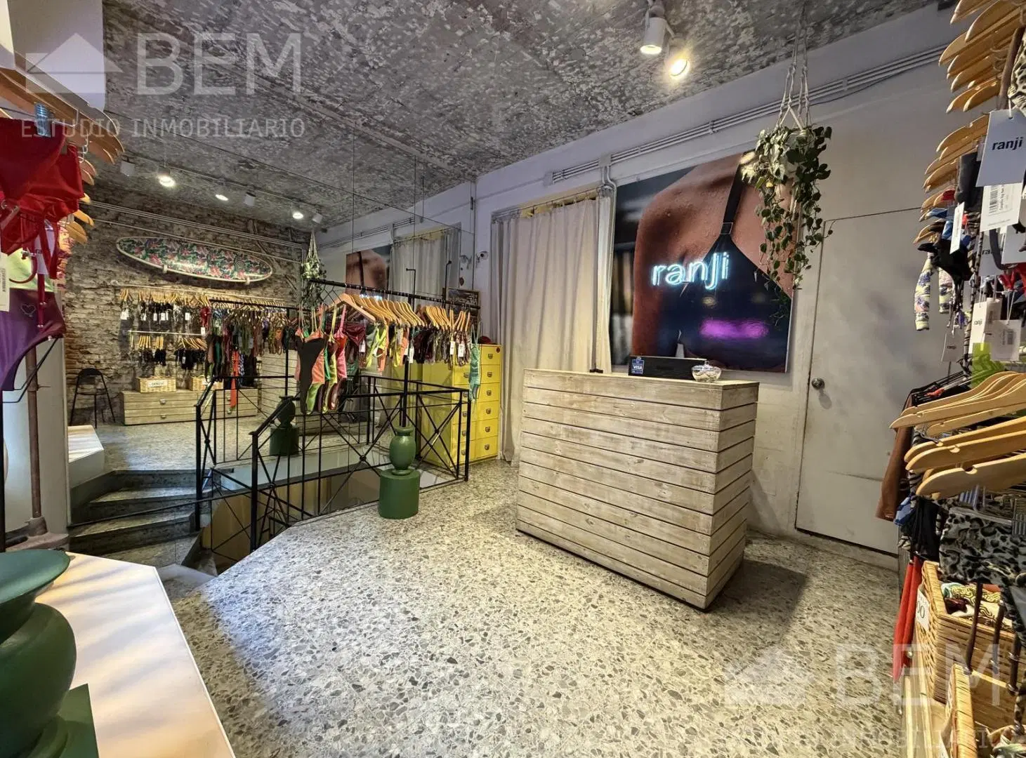 Local en Recoleta - 4 Metros de frente 5
