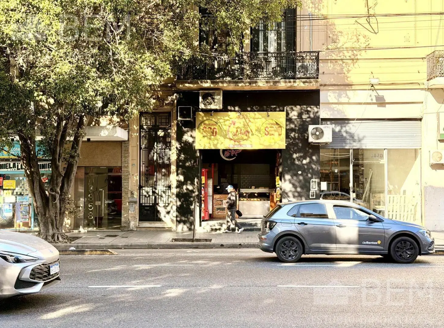 Local sobre Av. Córdoba | Doble altura | Gas | Sin expensas. 2