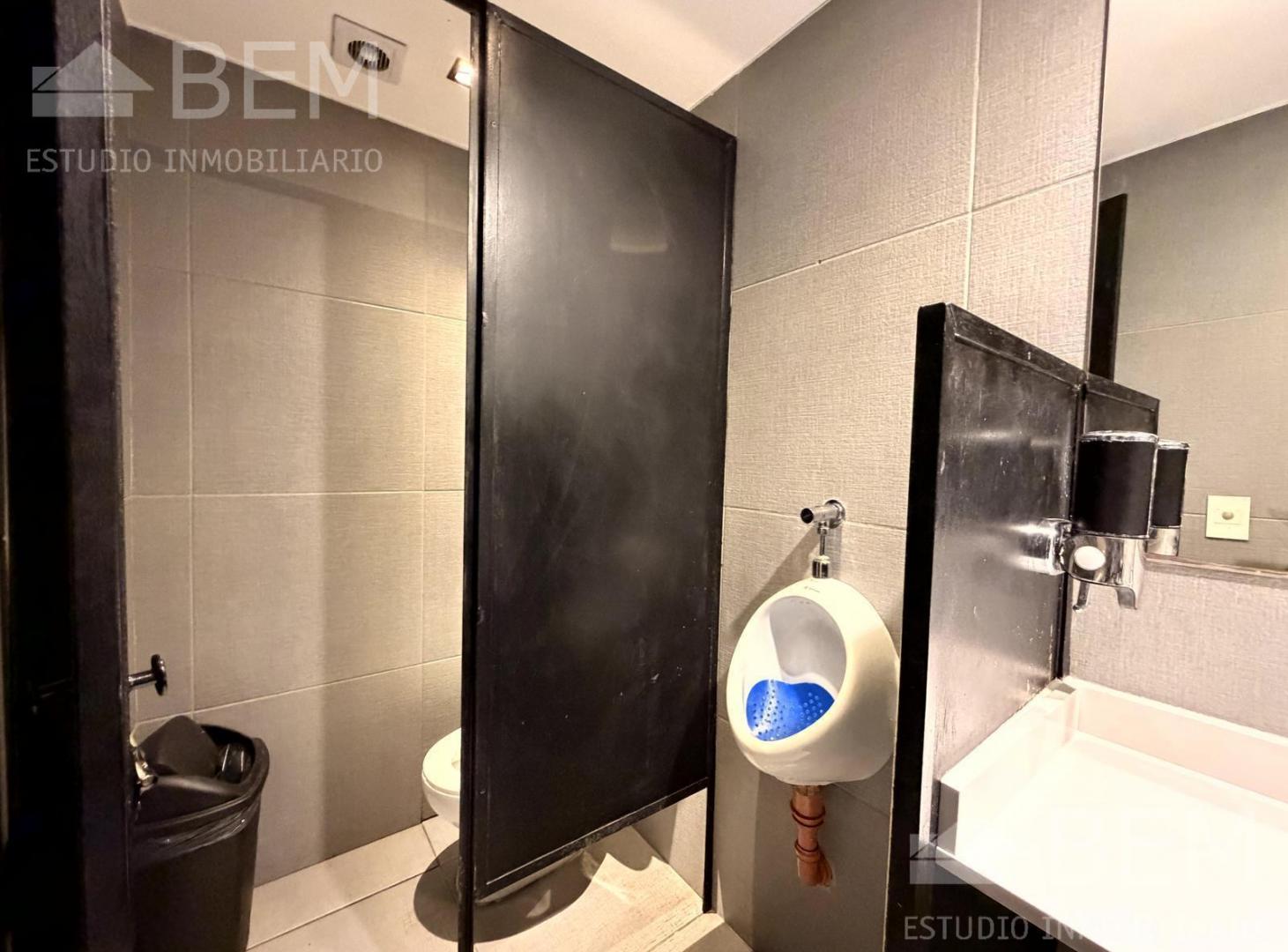 Foto de Excelente Local en Alquiler Torre Bellini Esmeralda, imagen 5