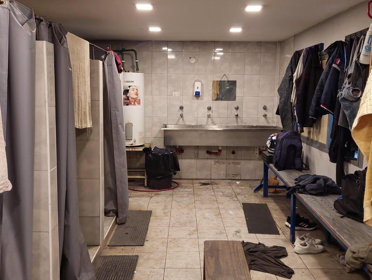 Ideal Inversor. Galpon de 810.m² Cubiertos, con 170.m² Libres 4