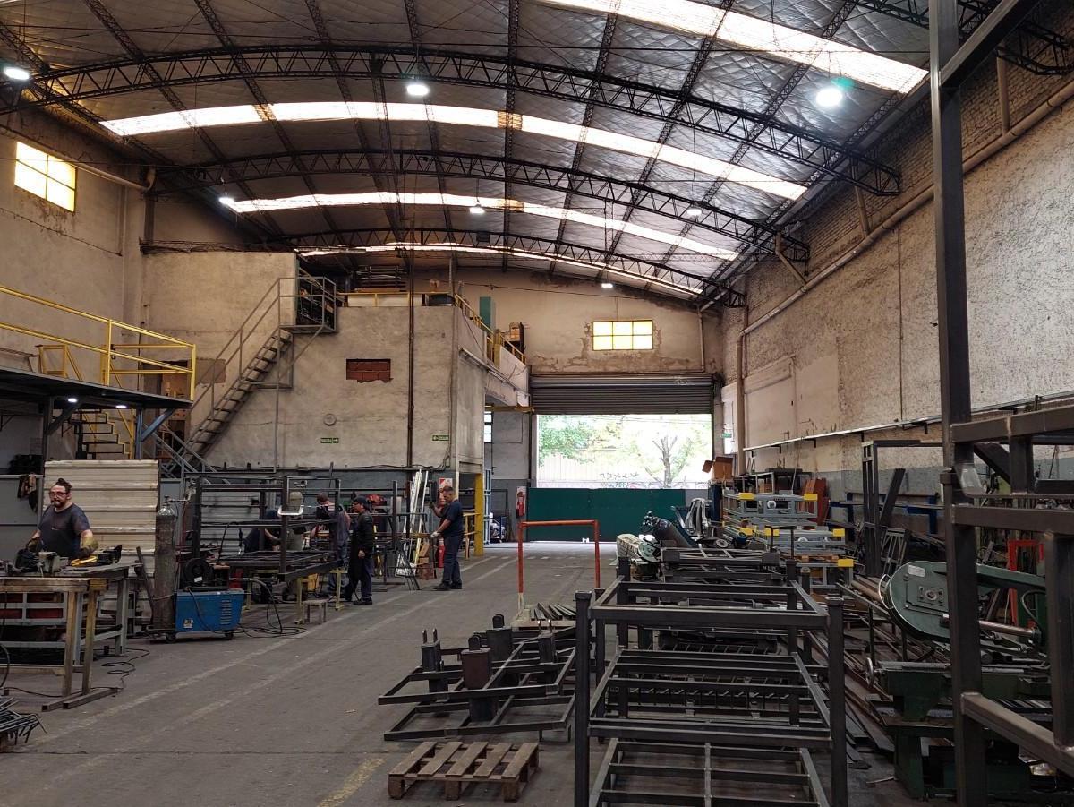 Ideal Inversor. Galpon de 810.m² Cubiertos, con 170.m² Libres 3
