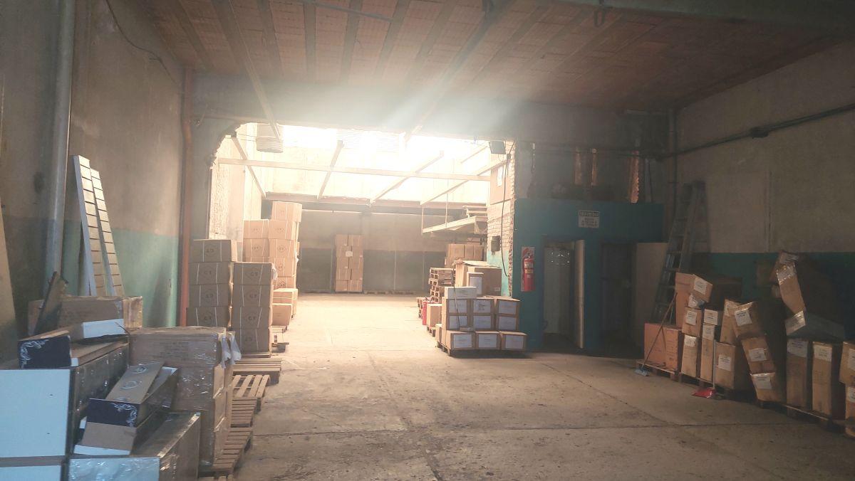 Foto de IDEAL INVERSOR Galpón 320 m2 mas Depto de 80 m2, imagen 4