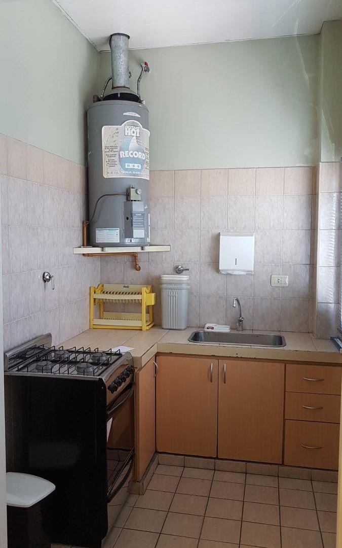 Foto de Buen piso - buena altura - entrada para semis, imagen 3