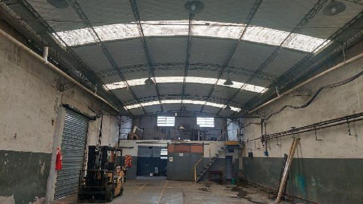 Foto de VENDO Galpon de 330 m2 en Carapachay / Munro, imagen 3