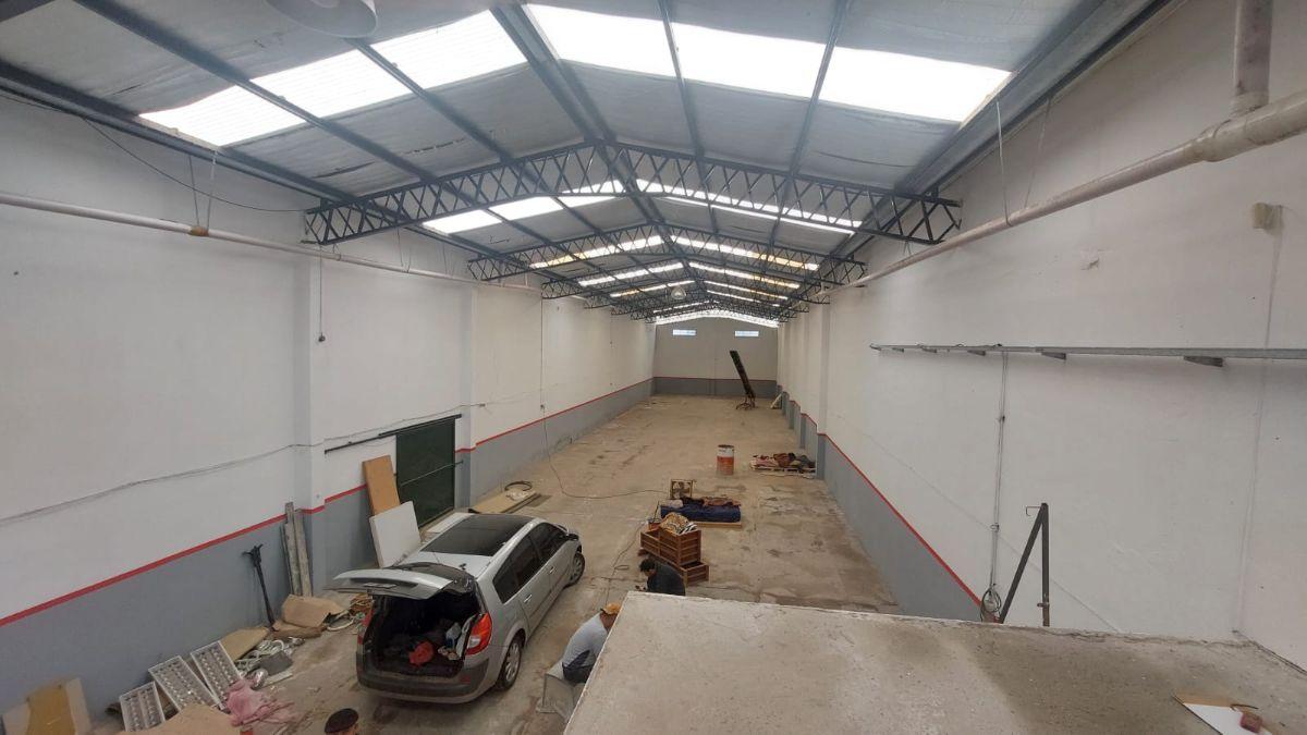 Foto de ALQUILO Galpón de 530 m2 en San Andrés, imagen 1
