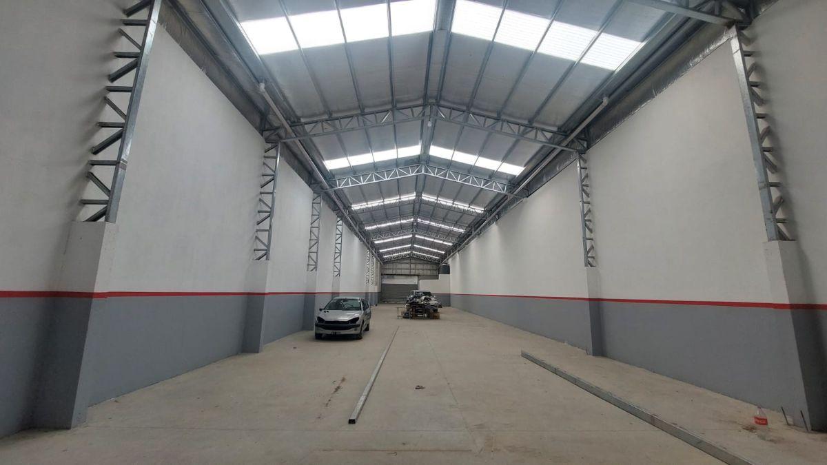 Foto de ALQUILO Galpón de 600 m2 en San Andrés, imagen 4