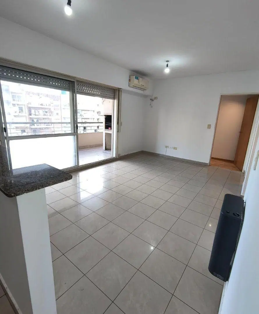 VENTA DEPARTAMENTO 2 AMBIENTES BALCON ATERRAZADO PARRILLA 1
