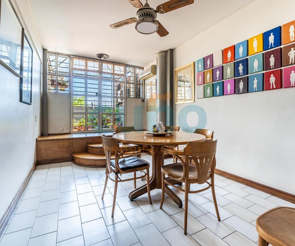 Casa de 5 Ambientes, Jardin, Piscina, 3 Cocheras - 100% Luz 5