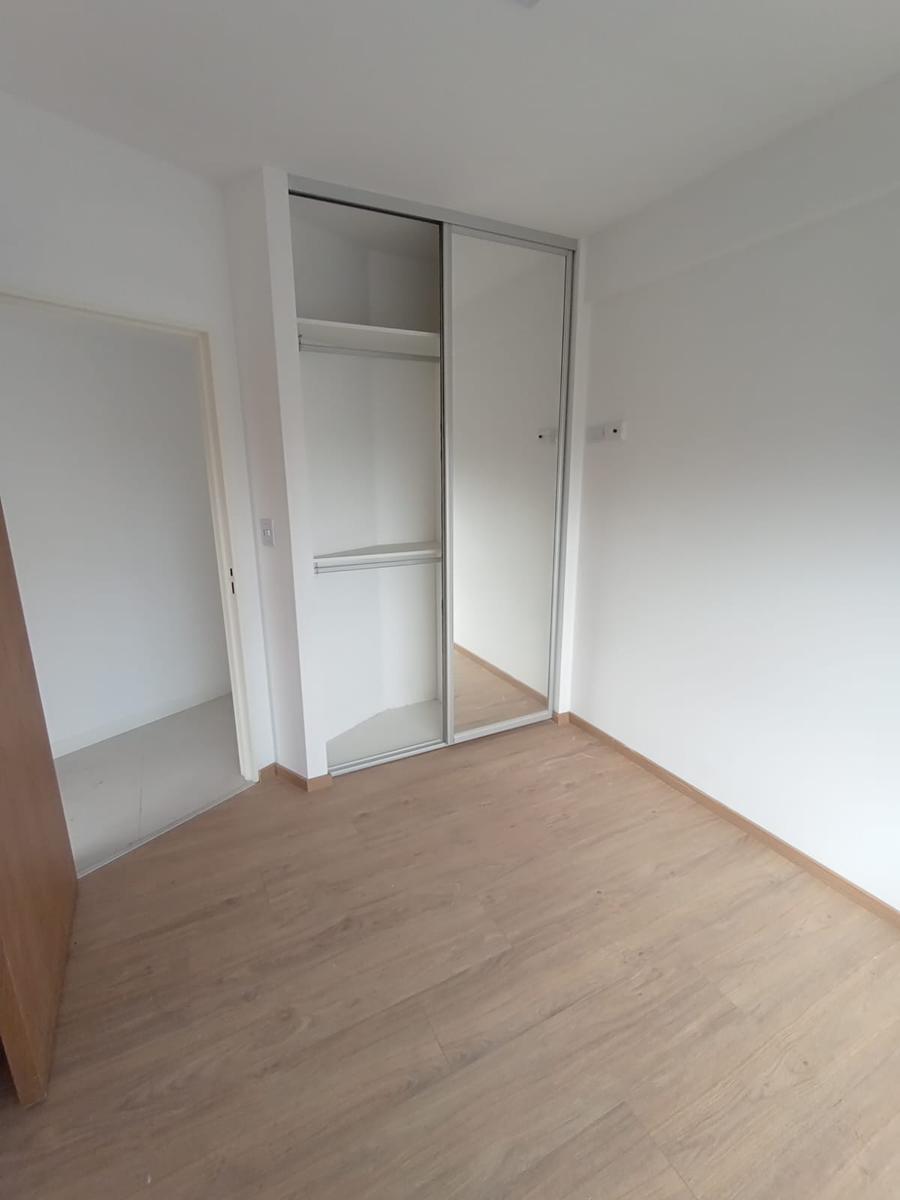 Venta Tres Ambientes en Flores. Amenities 1