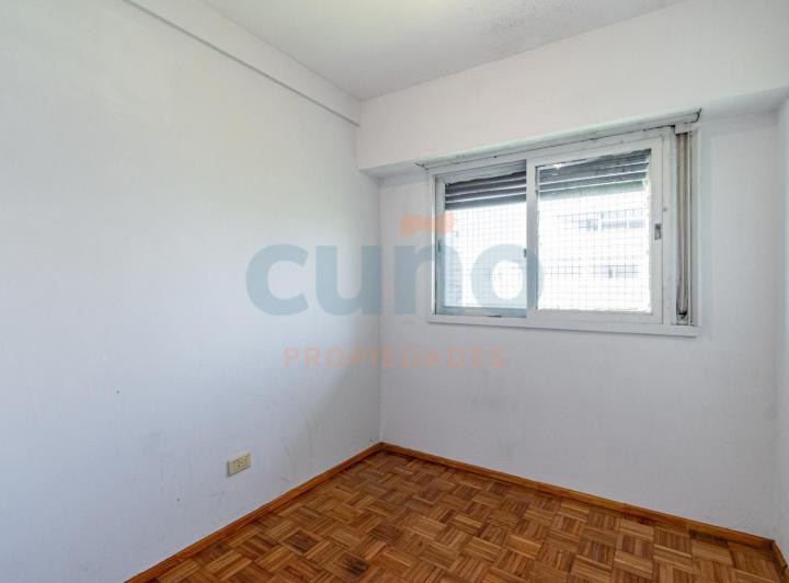 Piso alto 100% luz - 2 dormitorios   dep o 3er dormitorio! 4