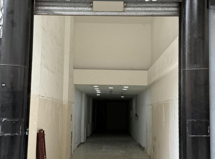 Peatonal Florida 816 esquina Av Córdoba - el 1er local de la cuadra! 4