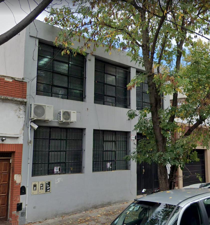 Deposito Fabrica Oficinas 660 M2 en 2 plantas !