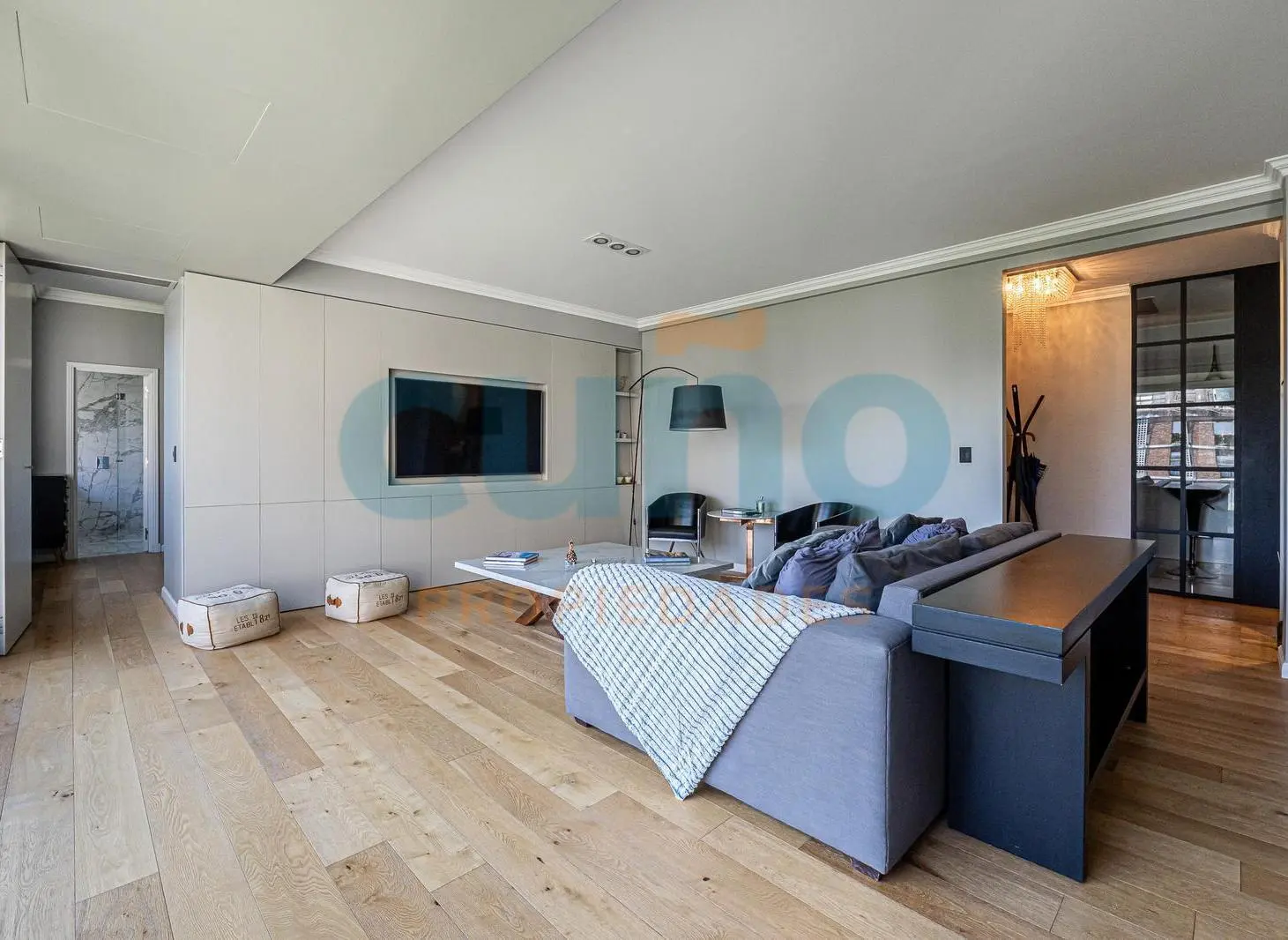 Palacio los Gansos - De lujo! 5 ambientes y cochera - Piso alto, vistas abiertas 2