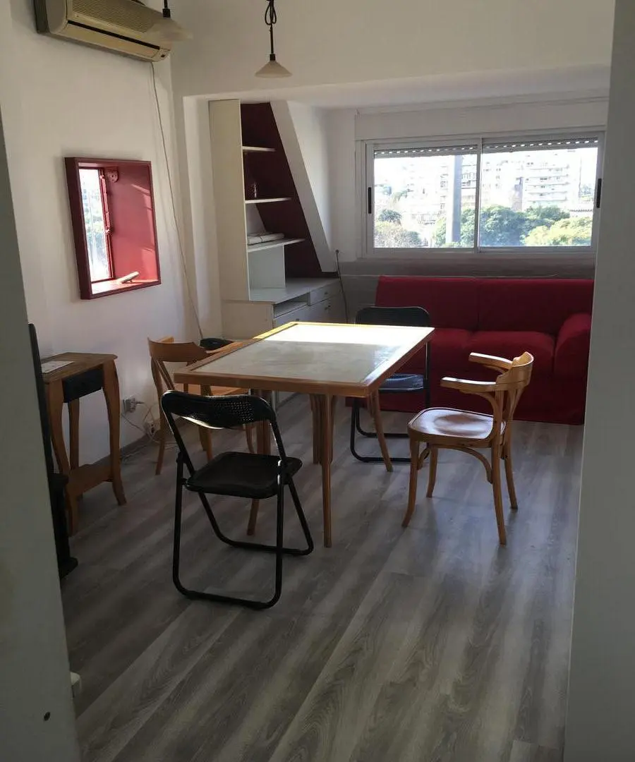 VENTA 2 AMB RECOLETA AL FRENTE PISO ALTO. APTO CREDITO 1