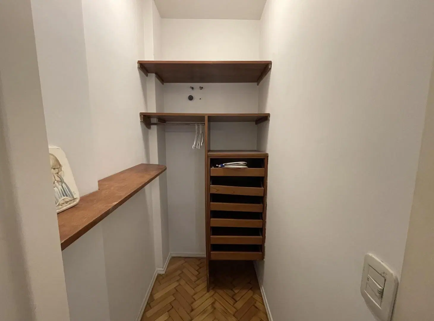 Alquiler CUATRO AMBIENTES CON DEPENDENCIA Recoleta 3