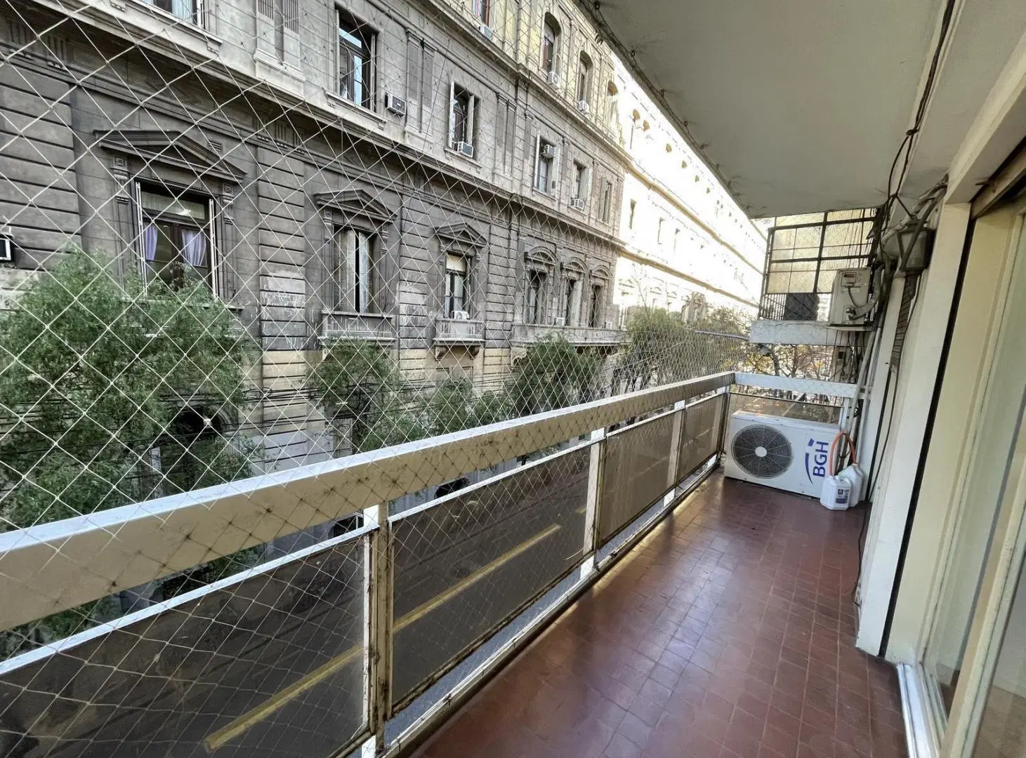 Alquiler CUATRO AMBIENTES CON DEPENDENCIA Recoleta 5