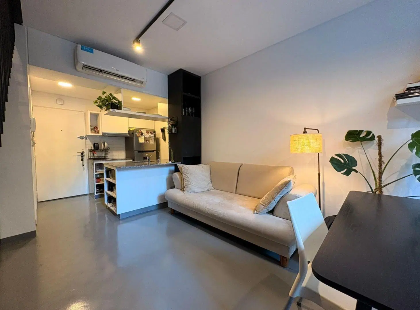 ALQUILER DUPLEX CON COCHERA - Full amenities! 3