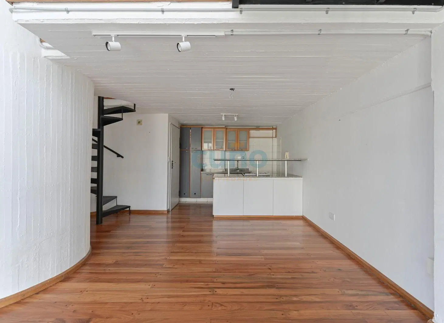 VENTA DÚPLEX 2 ambientes Las Cañitas CON COCHERA 8