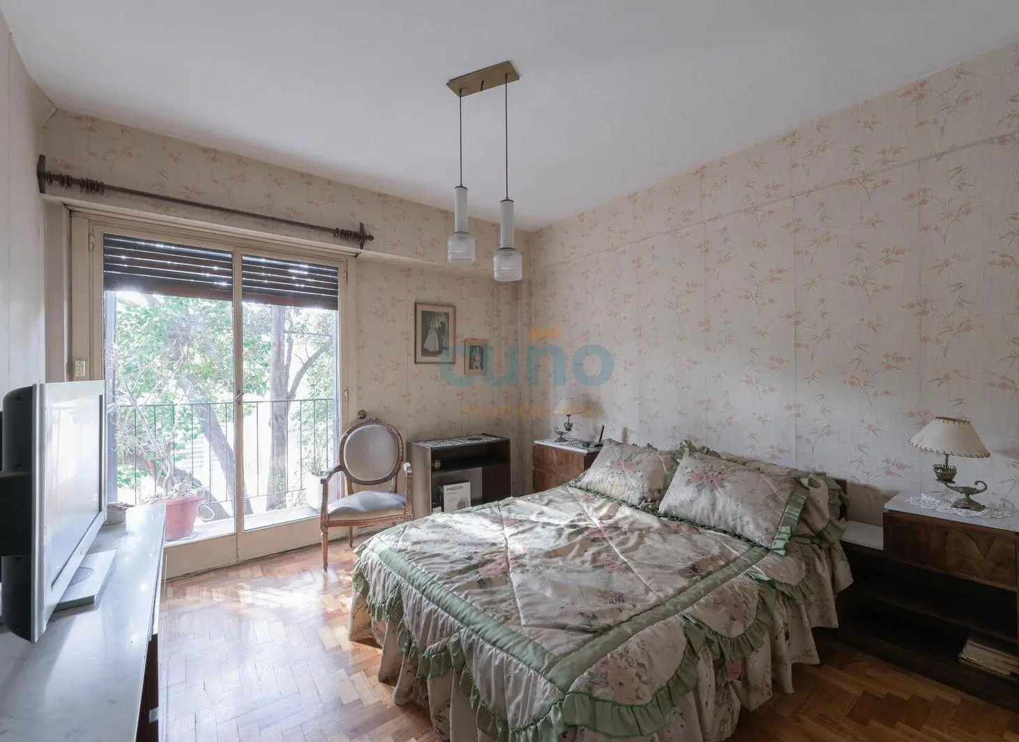 Departamento en Villa Gral. Mitre - 3 ambientes y dependencia 4