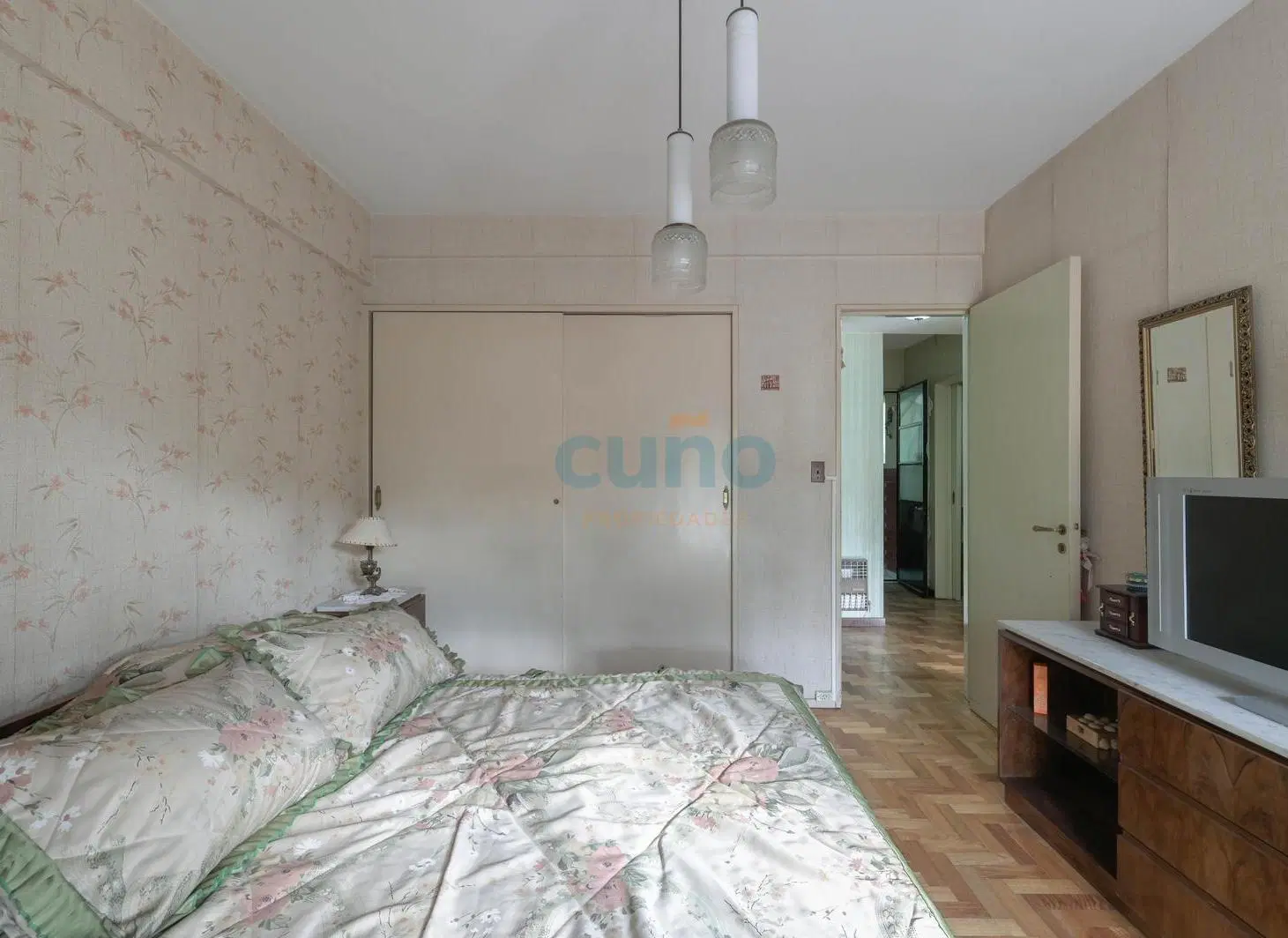 Departamento en Villa Gral. Mitre - 3 ambientes y dependencia 2