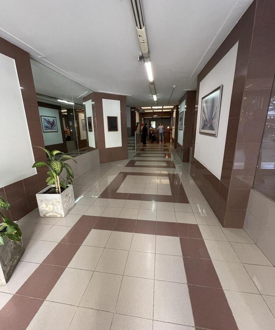 Foto de VENTA OFICINA CENTRO NEUQUEN - NO APTO VIVIENDA, imagen 1