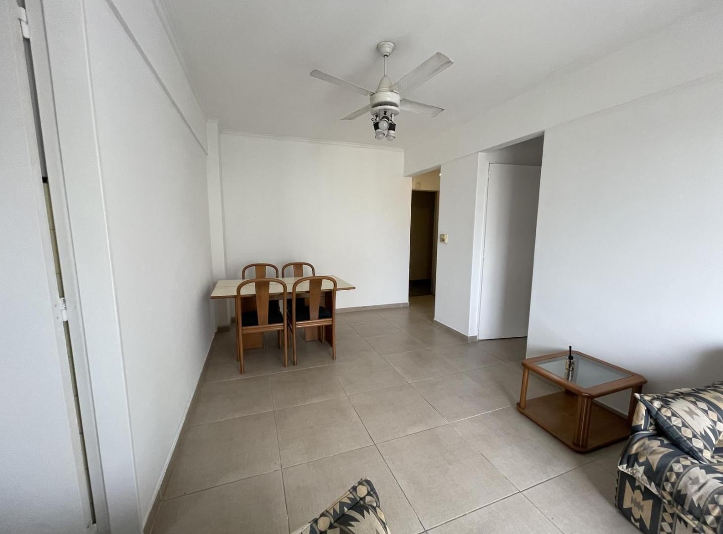Foto de VENTA 2 AMB SUPER LUMINOSO. PISO ALTO, imagen 2
