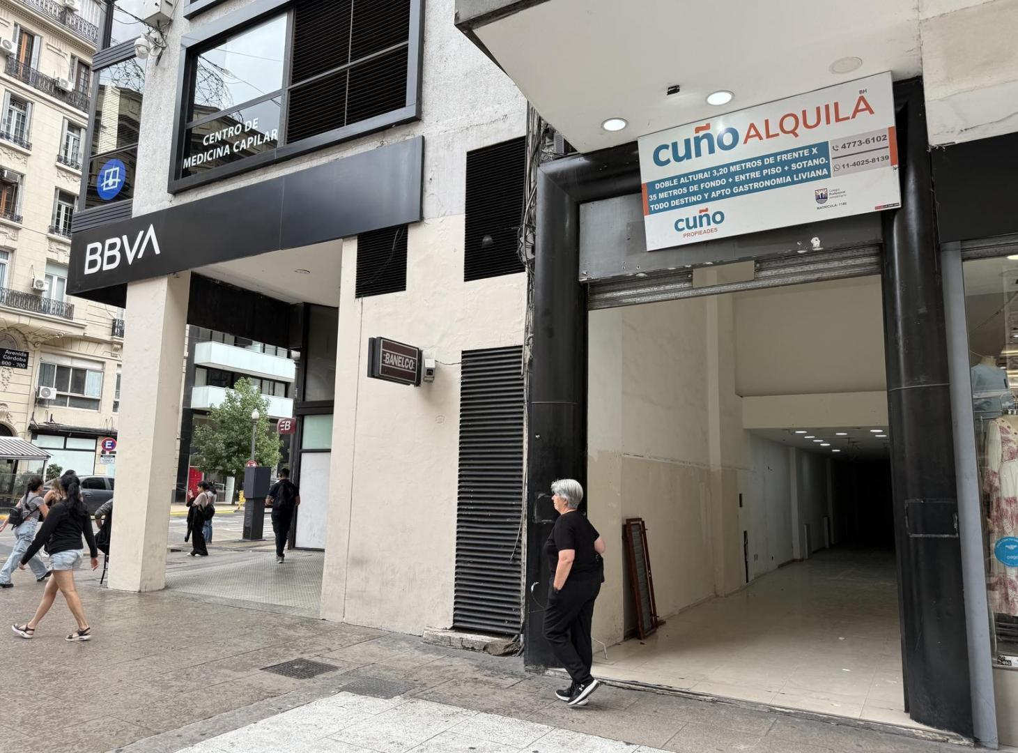 Foto de Florida esquina Córdoba 1er local de la cuadra! APTO TODO DESTINO y, imagen 1