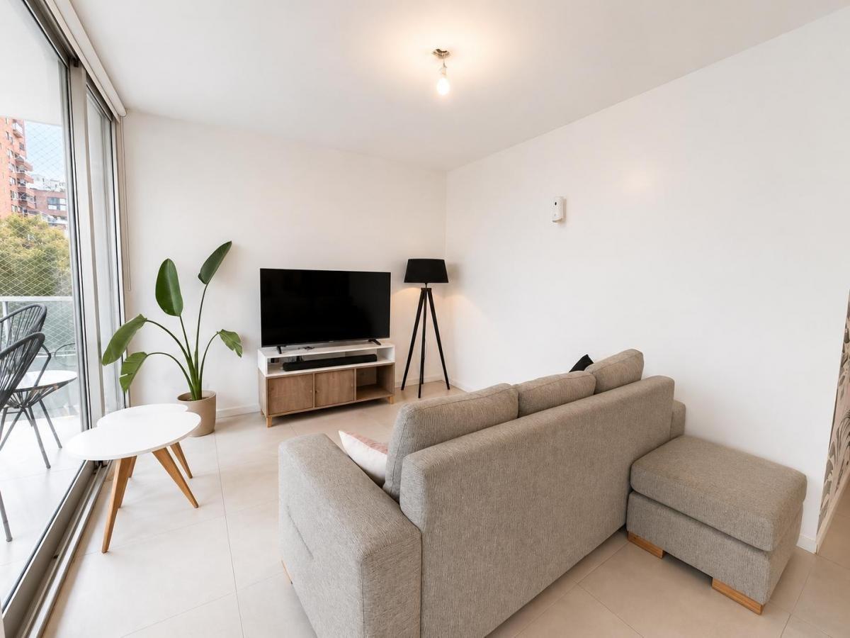Foto de VENTA 3 AMBIENTES CON TERRAZA PARRILLA PROPIA. COCHERA. A MTS LIBERTADOR, imagen 3