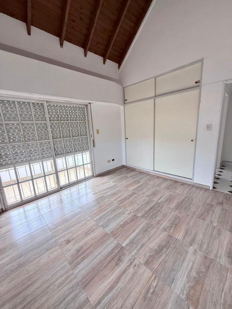 Casa Interna en Venta! 4
