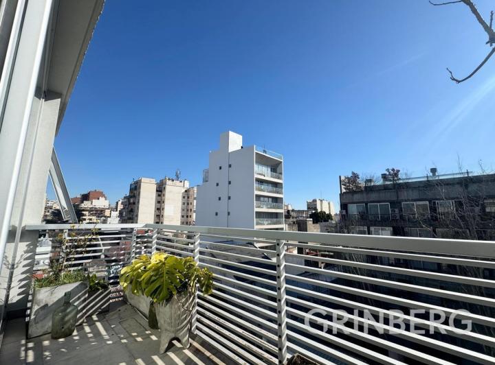 Departamento de Categoria con terraza propia y cochera fija. 4